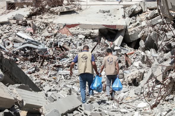 ملتقى النجد التنموي يختتم توزيع ألف طرد غذائي للأسر النازحة في قطاع غزة بالشراكة مع لجنة المينونايت المركزية (MCC)